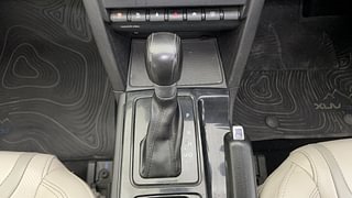 Used 2022 Mahindra XUV700 AX 3 Diesel AT 5 STR Diesel Automatic interior GEAR  KNOB VIEW