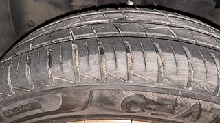 Used 2022 Renault Kwid 1.0L RXT(O) AMT Petrol Automatic tyres LEFT FRONT TYRE TREAD VIEW