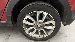 Used 2018 Hyundai i20 Active [2015-2020] 1.2 SX Petrol Manual tyres LEFT REAR TYRE RIM VIEW