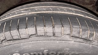 Used 2011 Hyundai i10 [2010-2016] Era Petrol Petrol Manual tyres RIGHT FRONT TYRE TREAD VIEW