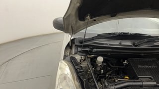 Used 2011 Maruti Suzuki Swift [2011-2017] LXi Petrol Manual engine ENGINE RIGHT SIDE HINGE & APRON VIEW
