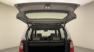 Used 2015 Maruti Suzuki Wagon R 1.0 [2010-2019] VXi Petrol Manual interior DICKY DOOR OPEN VIEW