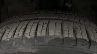 Used 2011 Ford Figo [2010-2015] Duratec Petrol ZXI 1.2 Petrol Manual tyres LEFT FRONT TYRE TREAD VIEW