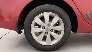 Used 2014 Hyundai Xcent [2014-2017] S (O) Diesel Diesel Manual tyres RIGHT REAR TYRE RIM VIEW