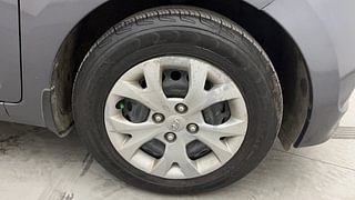 Used 2016 Hyundai Grand i10 Sportz 1.2 Kappa VTVT Petrol Manual tyres RIGHT FRONT TYRE RIM VIEW