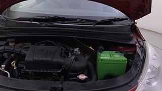 Used 2011 Hyundai i10 [2010-2016] Era Petrol Petrol Manual engine ENGINE LEFT SIDE HINGE & APRON VIEW