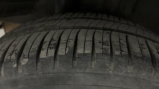 Used 2011 Ford Figo [2010-2015] Duratec Petrol ZXI 1.2 Petrol Manual tyres RIGHT REAR TYRE TREAD VIEW