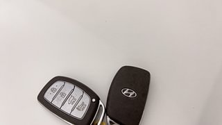Used 2020 Hyundai Venue [2019-2022] SX Plus 1.0 Turbo DCT Petrol Automatic extra CAR KEY VIEW