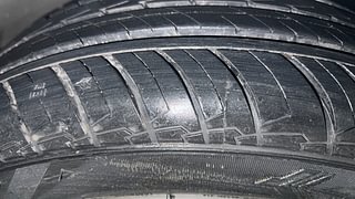 Used 2016 Honda City [2014-2017] VX CVT Petrol Automatic tyres RIGHT FRONT TYRE TREAD VIEW