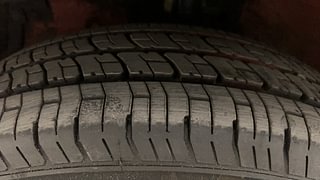 Used 2013 Maruti Suzuki Swift [2011-2017] VXi Petrol Manual tyres LEFT FRONT TYRE TREAD VIEW