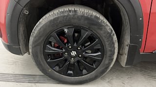 Used 2021 Maruti Suzuki Vitara Brezza [2020-2022] ZXI AT Petrol Automatic tyres LEFT FRONT TYRE RIM VIEW