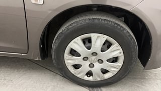 Used 2013 Honda Brio [2011-2016] S MT Petrol Manual tyres RIGHT FRONT TYRE RIM VIEW