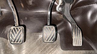 Used 2016 Maruti Suzuki Ertiga [2015-2018] ZXI Petrol Manual interior PEDALS VIEW
