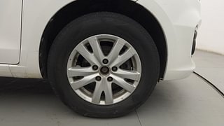 Used 2016 Maruti Suzuki Ertiga [2015-2018] ZXI Petrol Manual tyres RIGHT FRONT TYRE RIM VIEW