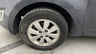 Used 2014 Hyundai i20 [2012-2014] Asta 1.4 CRDI Diesel Manual tyres LEFT FRONT TYRE RIM VIEW