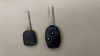 Used 2014 Honda Amaze [2013-2016] 1.2 VX i-VTEC Petrol Manual extra CAR KEY VIEW