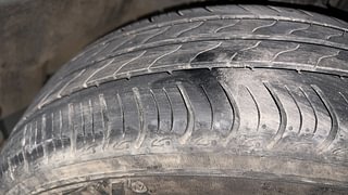 Used 2022 Honda Amaze 1.2 VX CVT i-VTEC Petrol Automatic tyres RIGHT FRONT TYRE TREAD VIEW