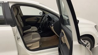 Used 2017 Volkswagen Ameo [2016-2020] Highline1.2L (P) Petrol Manual interior RIGHT SIDE FRONT DOOR CABIN VIEW