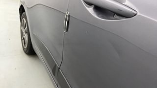 Used 2019 Hyundai Grand i10 [2017-2020] Sportz AT 1.2 Kappa VTVT Petrol Automatic dents MINOR DENT