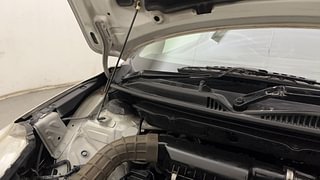 Used 2017 Maruti Suzuki Baleno [2015-2019] Zeta AT Petrol Petrol Automatic engine ENGINE RIGHT SIDE HINGE & APRON VIEW