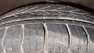 Used 2011 Chevrolet Beat LT Petrol Petrol Manual tyres RIGHT FRONT TYRE TREAD VIEW