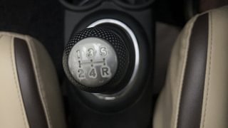 Used 2014 Honda Amaze [2013-2016] 1.2 VX i-VTEC Petrol Manual interior GEAR  KNOB VIEW