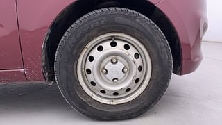 Used 2014 Hyundai i10 [2010-2016] Era Petrol Petrol Manual tyres RIGHT FRONT TYRE RIM VIEW