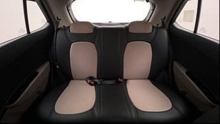 Used 2018 Hyundai Grand i10 [2017-2020] Sportz (O) AT 1.2 Kappa VTVT Petrol Automatic interior REAR SEAT CONDITION VIEW
