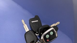 Used 2013 Maruti Suzuki Alto 800 [2012-2016] Lxi Petrol Manual extra CAR KEY VIEW