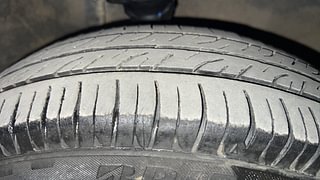 Used 2013 Maruti Suzuki Alto 800 [2012-2016] Lxi Petrol Manual tyres RIGHT FRONT TYRE TREAD VIEW