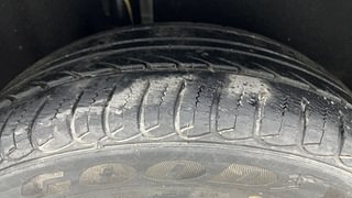 Used 2016 Ford EcoSport [2015-2017] Titanium 1.5L Ti-VCT AT Petrol Automatic tyres RIGHT REAR TYRE TREAD VIEW
