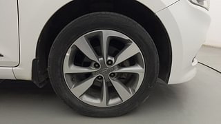 Used 2015 Hyundai Elite i20 [2014-2018] Asta 1.2 Petrol Manual tyres RIGHT FRONT TYRE RIM VIEW
