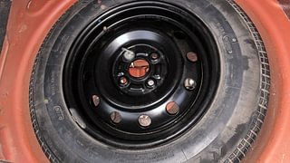 Used 2010 Maruti Suzuki Swift [2007-2011] VXi Petrol Manual tyres SPARE TYRE VIEW