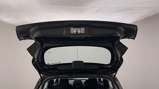 Used 2019 Renault Kwid [2015-2019] 1.0 RXT AMT Opt Petrol Automatic interior DICKY DOOR OPEN VIEW