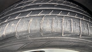 Used 2015 Hyundai Elite i20 [2014-2018] Asta 1.2 Petrol Manual tyres RIGHT FRONT TYRE TREAD VIEW