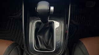 Used 2022 mg-motors Hector 1.5 Shine Petrol Turbo CVT Petrol Automatic interior GEAR  KNOB VIEW