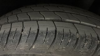Used 2016 Maruti Suzuki Baleno [2015-2019] Delta AT Petrol Petrol Automatic tyres LEFT REAR TYRE TREAD VIEW