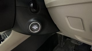 Used 2016 Skoda Superb [2016-2019] L&K TSI AT Petrol Automatic top_features Keyless start