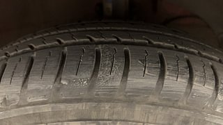 Used 2019 Maruti Suzuki Swift [2017-2021] VXI AMT Petrol Automatic tyres RIGHT FRONT TYRE TREAD VIEW