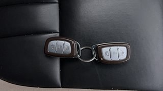 Used 2016 Hyundai Creta [2015-2018] 1.6 SX Plus Petrol Petrol Manual extra CAR KEY VIEW