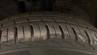 Used 2022 Renault Kwid 1.0 RXL AMT Petrol Automatic tyres RIGHT FRONT TYRE TREAD VIEW