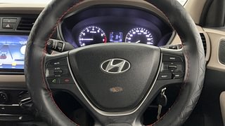Used 2015 Hyundai Elite i20 [2014-2018] Magna 1.2 Petrol Manual top_features Steering mounted controls