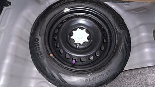 Used 2018 Hyundai Grand i10 [2017-2020] Sportz (O) AT 1.2 Kappa VTVT Petrol Automatic tyres SPARE TYRE VIEW