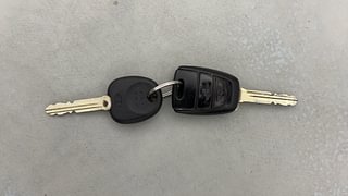 Used 2019 Hyundai Grand i10 [2017-2020] Sportz AT 1.2 Kappa VTVT Petrol Automatic extra CAR KEY VIEW