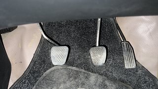 Used 2014 Honda Amaze [2013-2016] 1.2 VX i-VTEC Petrol Manual interior PEDALS VIEW