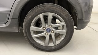 Used 2018 Ford Freestyle [2017-2021] Titanium 1.2 Petrol Manual tyres LEFT REAR TYRE RIM VIEW