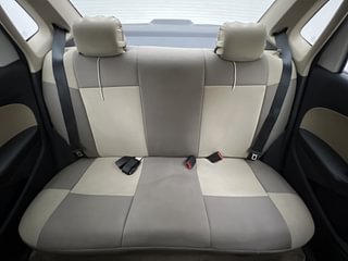 Used 2017 Volkswagen Ameo [2016-2020] Highline1.2L (P) Petrol Manual interior REAR SEAT CONDITION VIEW