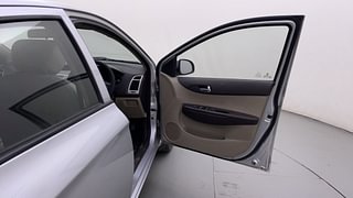 Used 2011 Hyundai i20 [2008-2012] Asta 1.2 Petrol Manual interior RIGHT FRONT DOOR OPEN VIEW