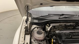 Used 2016 Skoda Superb [2016-2019] L&K TSI AT Petrol Automatic engine ENGINE RIGHT SIDE HINGE & APRON VIEW