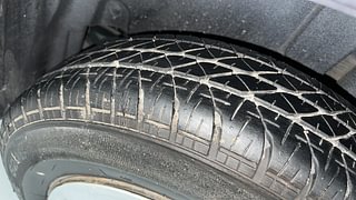 Used 2015 Maruti Suzuki Swift [2011-2017] VXi Petrol Manual tyres LEFT REAR TYRE TREAD VIEW